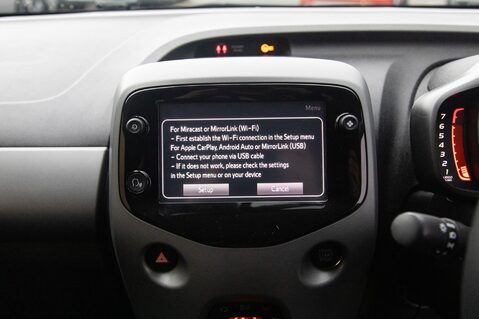 Toyota Aygo VVT-I X-CLUSIV X-SHIFT 26