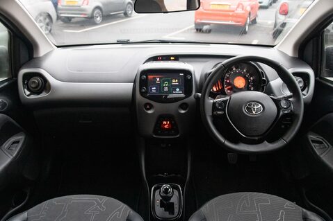 Toyota Aygo VVT-I X-CLUSIV X-SHIFT 3