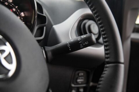 Toyota Aygo VVT-I X-CLUSIV X-SHIFT 18