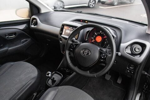 Toyota Aygo VVT-I X-CLUSIV X-SHIFT 4