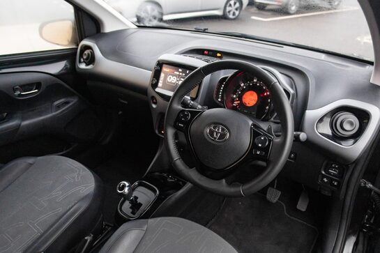 Toyota Aygo VVT-I X-CLUSIV X-SHIFT