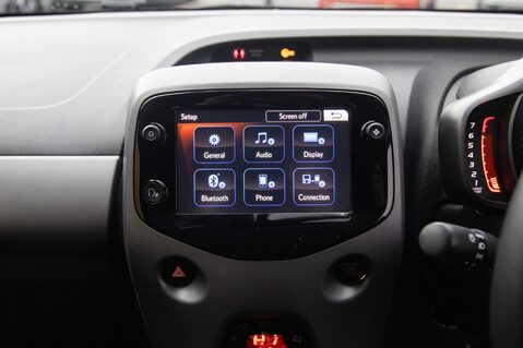 Toyota Aygo VVT-I X-CLUSIV X-SHIFT 24