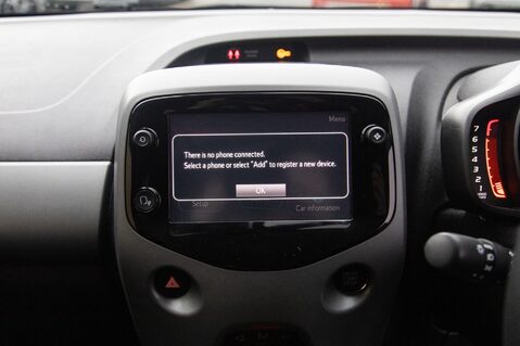 Toyota Aygo VVT-I X-CLUSIV X-SHIFT 23
