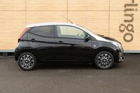 Toyota Aygo VVT-I X-CLUSIV X-SHIFT 12
