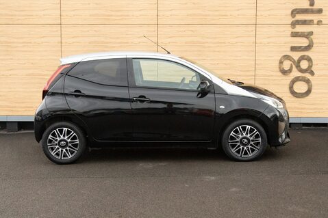 Toyota Aygo VVT-I X-CLUSIV X-SHIFT 12