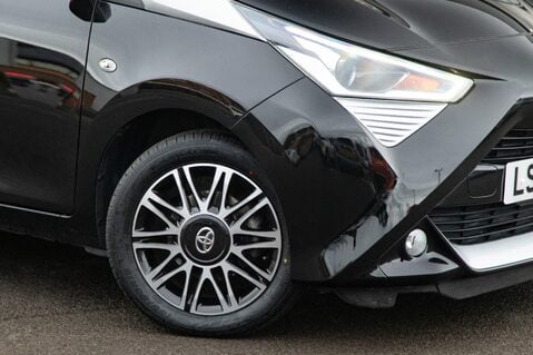 Toyota Aygo VVT-I X-CLUSIV X-SHIFT 11