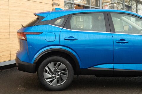 Nissan Qashqai DIG-T ACENTA PREMIUM MHEV 7