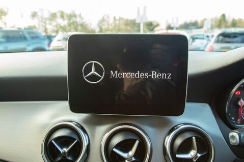 Mercedes-Benz GLA Class GLA 200 AMG LINE EDITION PLUS 22