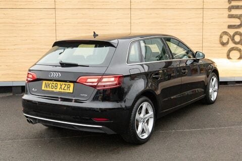 Audi A3 TFSI SPORT 2