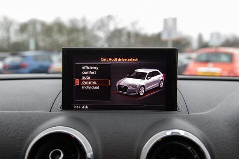 Audi A3 TFSI SPORT 30