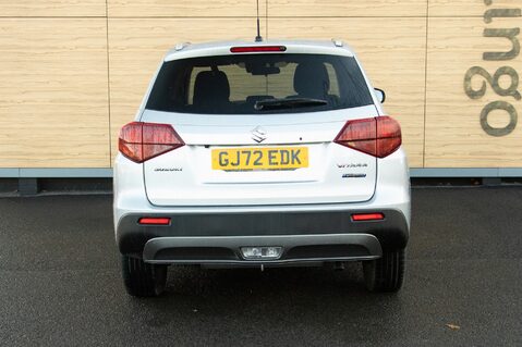 Suzuki Vitara SZ-T MHEV 6