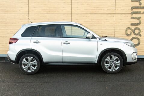 Suzuki Vitara SZ-T MHEV 12