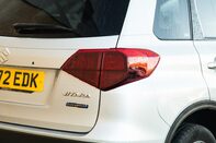 Suzuki Vitara SZ-T MHEV 9