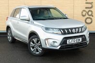 Suzuki Vitara SZ-T MHEV 1