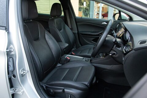 Vauxhall Astra ULTIMATE 31