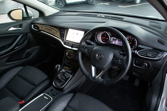 Vauxhall Astra ULTIMATE