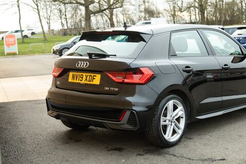 Audi A1 SPORTBACK TFSI S LINE 8