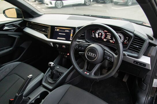 Audi A1 SPORTBACK TFSI S LINE