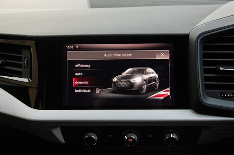 Audi A1 SPORTBACK TFSI S LINE 28