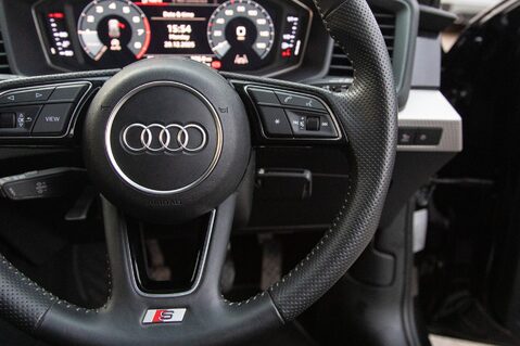 Audi A1 SPORTBACK TFSI S LINE 20