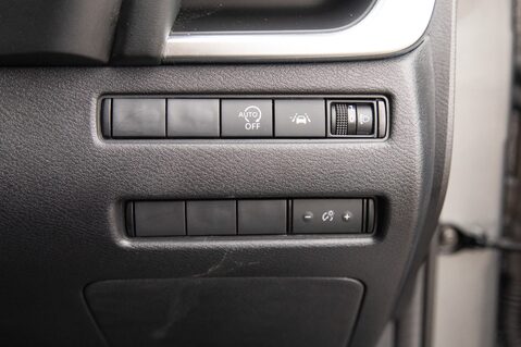 Nissan Qashqai DIG-T ACENTA PREMIUM MHEV 16