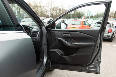 Nissan Qashqai DIG-T ACENTA PREMIUM MHEV 14