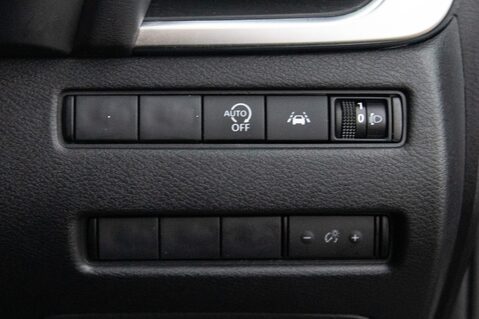 Nissan Qashqai DIG-T ACENTA PREMIUM MHEV 16