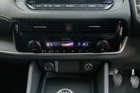 Nissan Qashqai DIG-T ACENTA PREMIUM MHEV 33