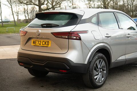 Nissan Qashqai DIG-T ACENTA PREMIUM MHEV 8