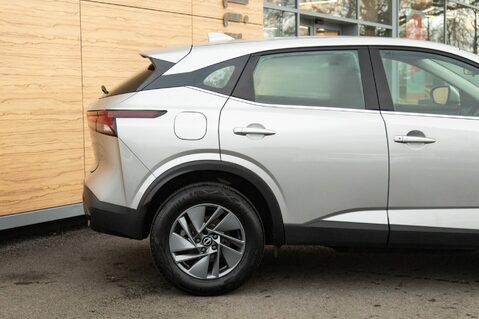 Nissan Qashqai DIG-T ACENTA PREMIUM MHEV 7