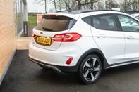 Ford Fiesta ACTIVE B AND O PLAY 8