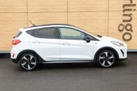 Ford Fiesta ACTIVE B AND O PLAY 12