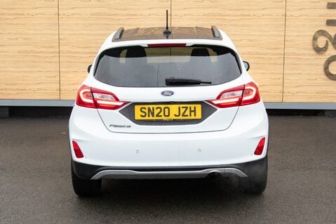 Ford Fiesta ACTIVE B AND O PLAY 6