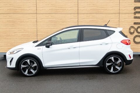 Ford Fiesta ACTIVE B AND O PLAY 13