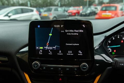 Ford Fiesta ACTIVE B AND O PLAY 27