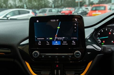 Ford Fiesta ACTIVE B AND O PLAY 28