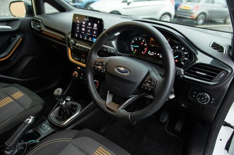Ford Fiesta ACTIVE B AND O PLAY 4
