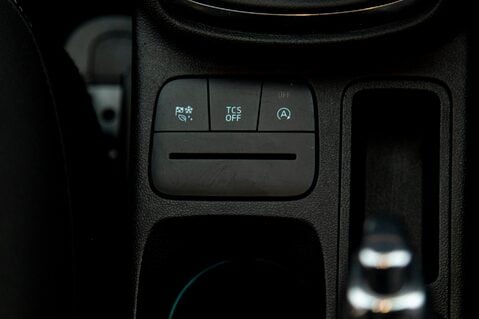 Ford Fiesta ACTIVE B AND O PLAY 32