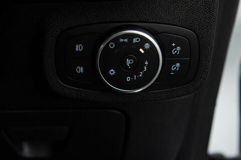 Ford Fiesta ACTIVE B AND O PLAY 16