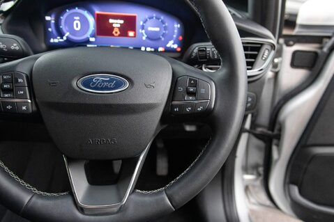 Ford Fiesta TITANIUM X MHEV 20