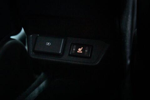 Nissan LEAF TEKNA 16