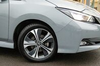 Nissan LEAF TEKNA 11