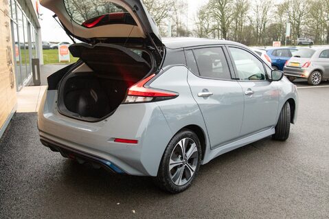 Nissan LEAF TEKNA 36