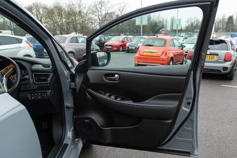 Nissan LEAF TEKNA 14