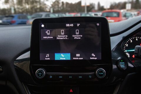 Ford Fiesta ST-LINE 24