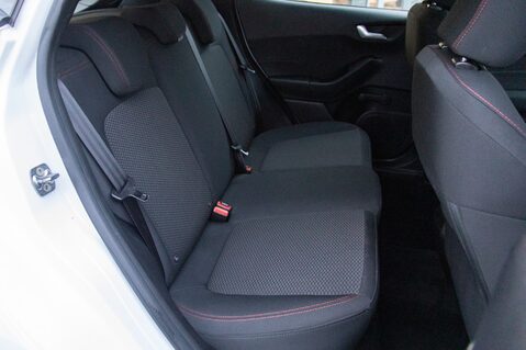 Ford Fiesta ST-LINE 31