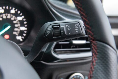 Ford Fiesta ST-LINE 18