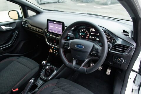 Ford Fiesta ST-LINE 4