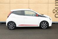 Toyota Aygo VVT-I X-TREND X-SHIFT 12