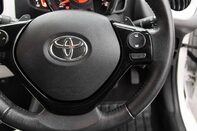 Toyota Aygo VVT-I X-TREND X-SHIFT 20